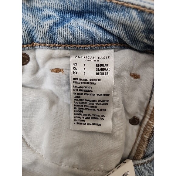 American Eagle Strigid Mom Jeans Womens 27 4 Blue Light Wash Destroyed NEW - Picture 12 of 13